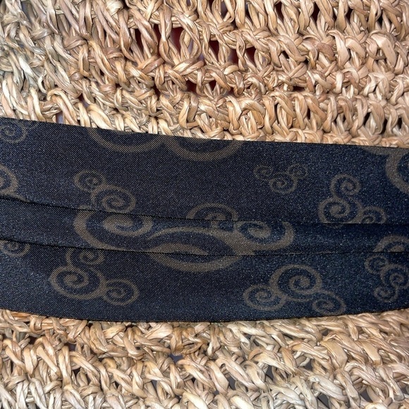 Walt Disney World Straw Hat Adult size with Mickey Head fabric band around hat - Picture 9 of 15
